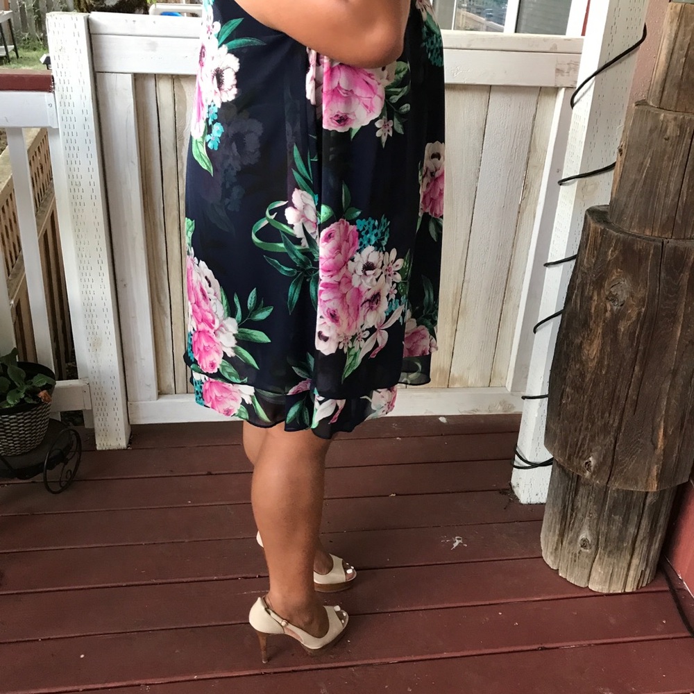 Eliza J Floral Dress - Picture 4 of 6